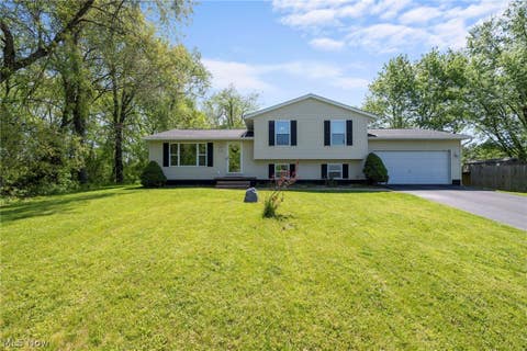 Homes For Sale - 4602 High Mill Avenue<br/> Massillon, OH 44647