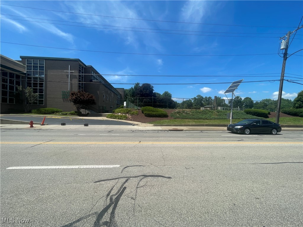 City/Youngstown - Commercial Sale