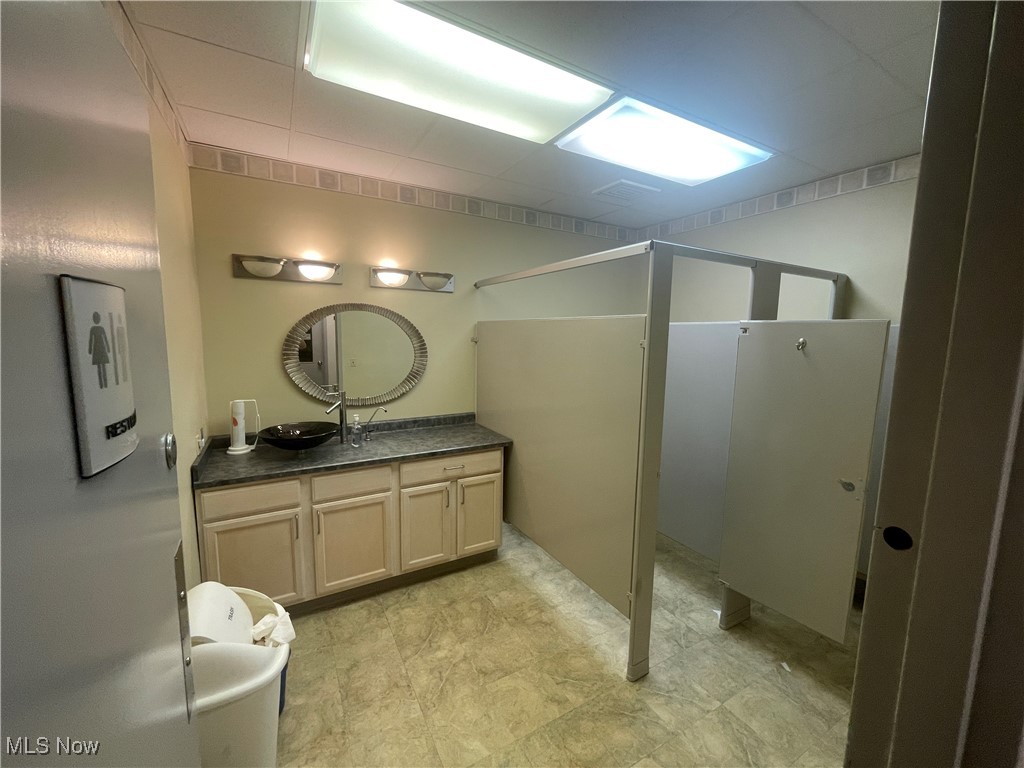 City/Youngstown - Commercial Sale