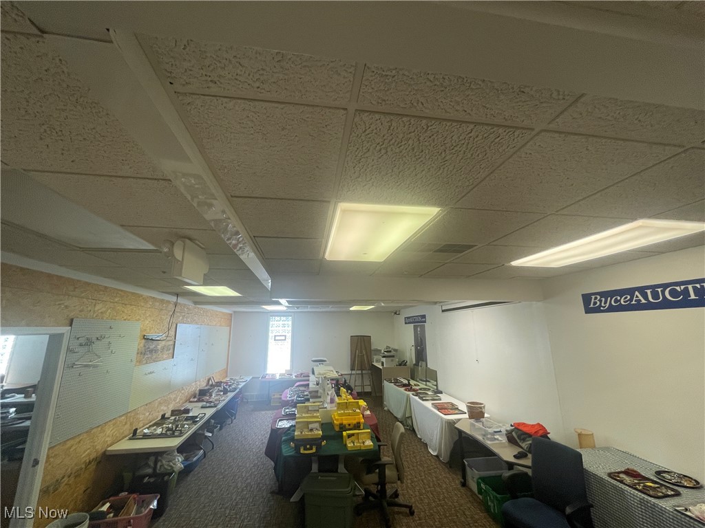 City/Youngstown - Commercial Sale