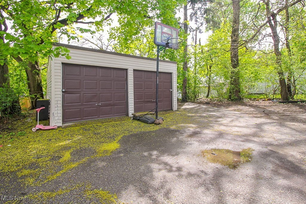 14269 Superior Road