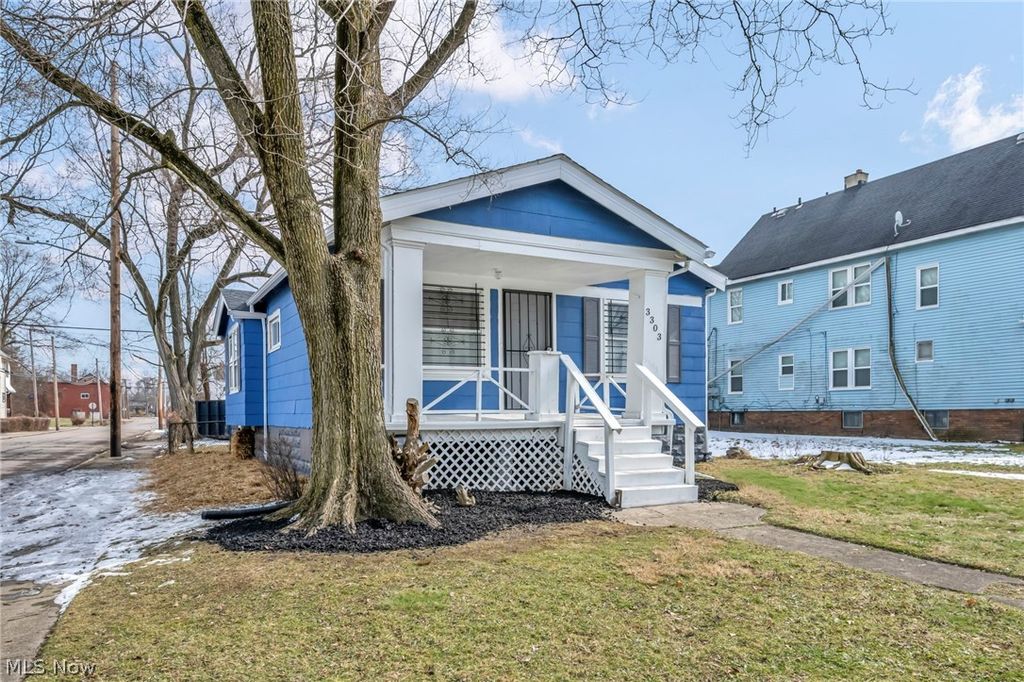 Photo of 3303 E 123rd Street, Cleveland, OH 44120 (MLS # 5208059)