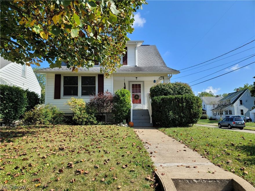 FEEL LIKE YOU ARE ACTUALLY INSIDE THIS HOME! WALKTHROUGH THE 3D VIRTUAL TOUR OF THIS PROPERTY BY CLICKING THE LINK! Move right in this 3 bedroom 3 bathroom home located in Girard. The first floor features a huge living room with a fireplace, a full bathroom, an eat-in kitchen a laundry, and a master bedroom. The 2nd floor features 2 more bedrooms and another full bathroom. the basement features 2 more areas to live in and a half bathroom. Enjoy your backyard with a complete privacy fence and beautiful landscaping.