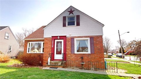 Homes For Sale - 32706 Lake Shore Boulevard<br/> Lake County, Willowick, OH 44095