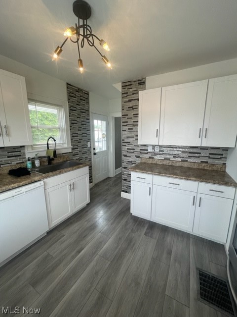 Village/Navarre - Residential