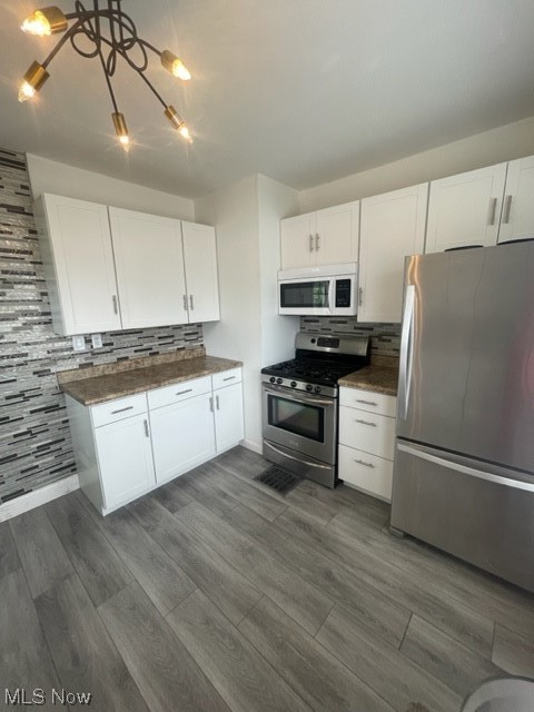 Village/Navarre - Residential