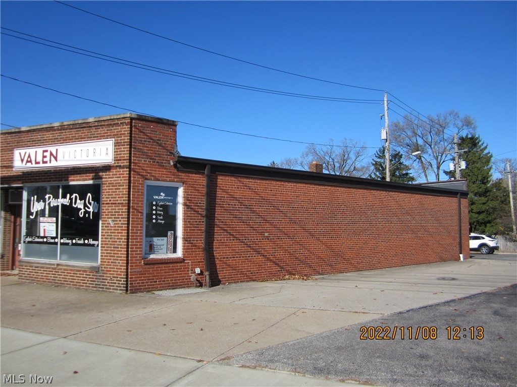 Janmar 04 - Commercial Lease