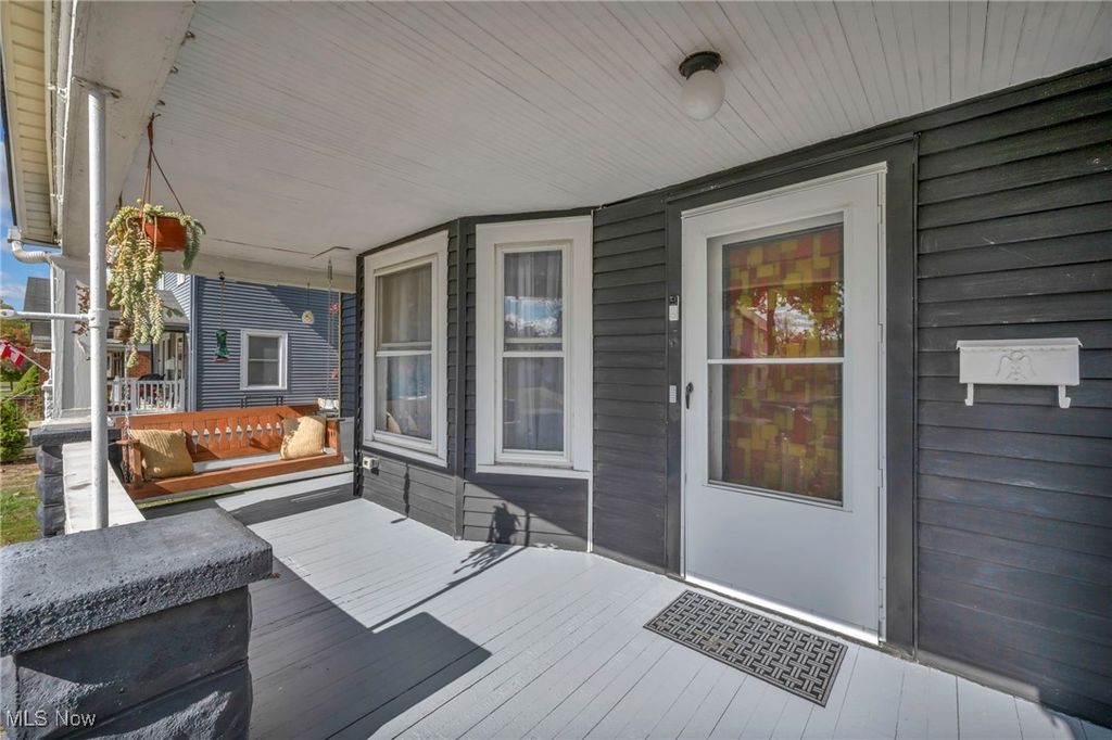 Photo of 218 Cornell Avenue, Elyria, OH 44035 (MLS # 5165043)