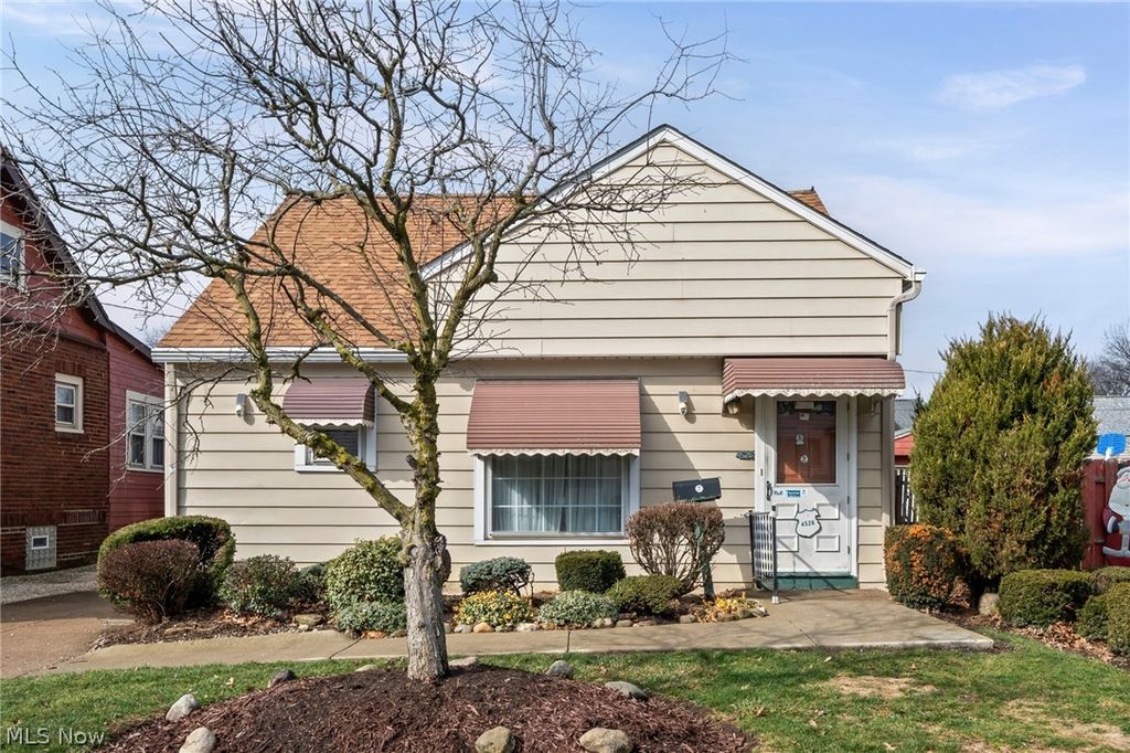 Photo of 4526 W 172nd Street, Cleveland, OH 44135 (MLS # 5193761)