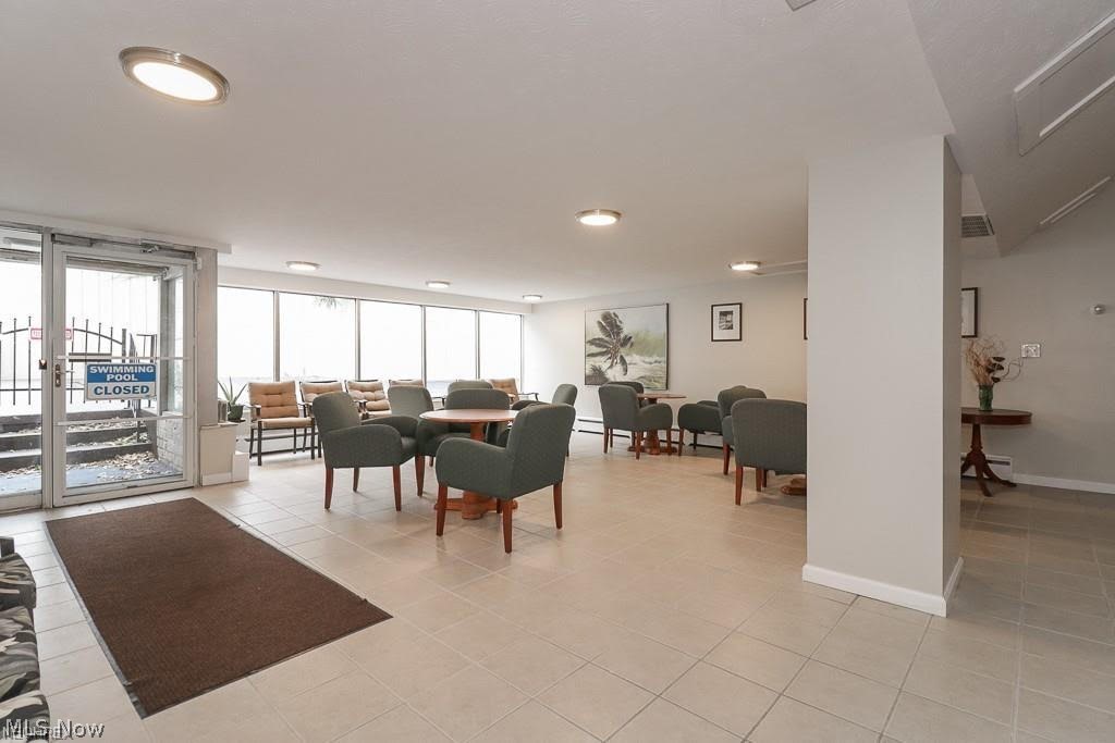 Envoy Condo - Residential