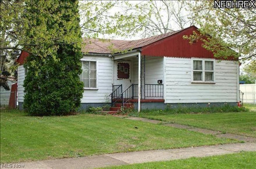 Purchasing as is.  3 city lots.  Nice 3 bedroom home for the person that does not mind finishing the home your way.  Eat-in kitchen and large living room.  Full basement. $350.00 grass cutting assessment not on taxes right now. $350.00 grass cutting assessment no on taxes right now, buyer responsible to pay. At $5,500 this price is firm, no negotiations! Removed homestead off taxes.