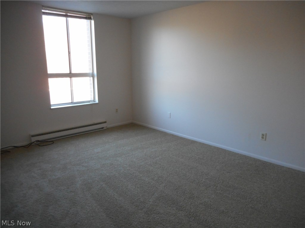 Silver Lake Towers Condo - Residential