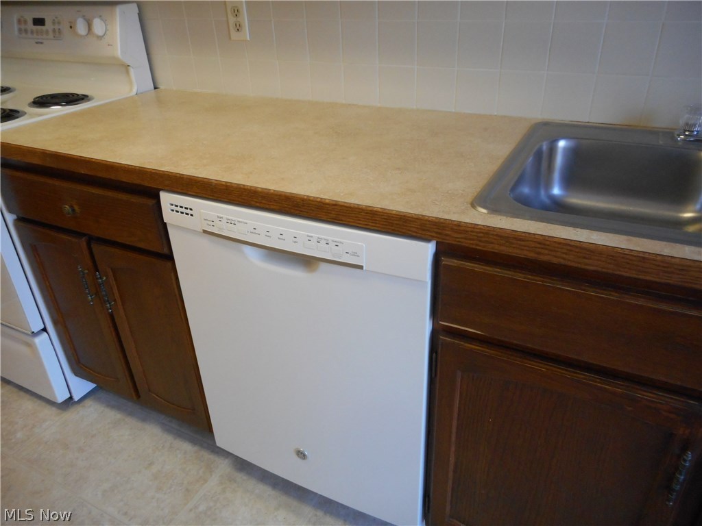 Silver Lake Towers Condo - Residential