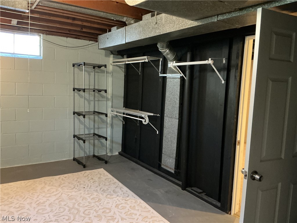 D E Santees 1st Add - Residential