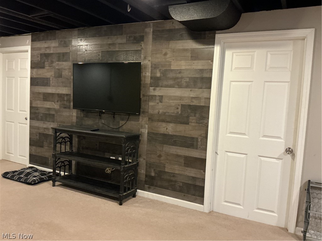 D E Santees 1st Add - Residential