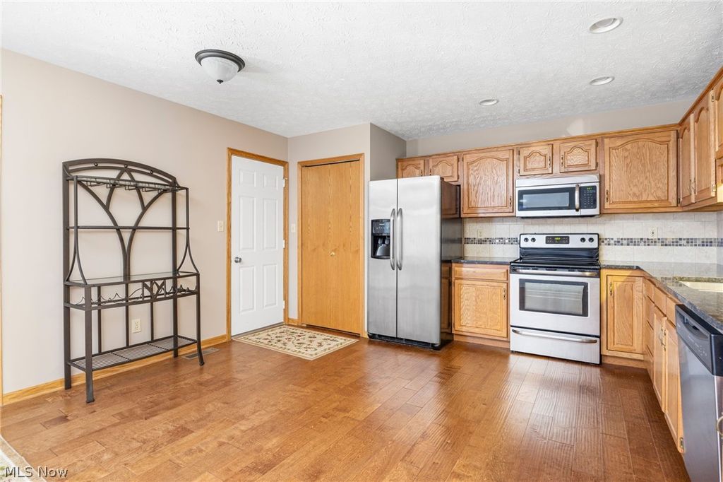 Photo of 8746 Northstar Circle, Seville, OH 44273 (MLS # 5204112)