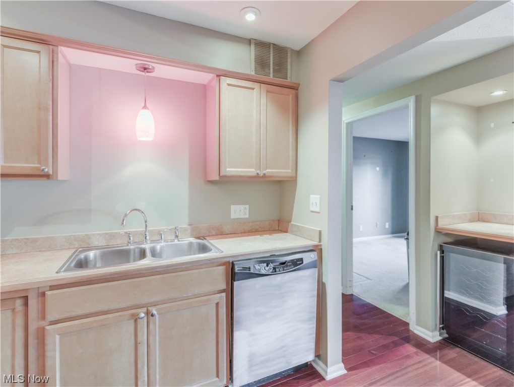 Georgetown Condo - Residential