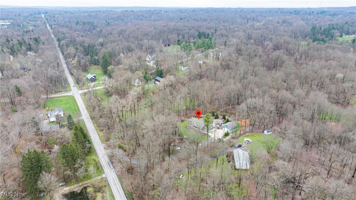 12184 Heath Road, Chesterland, Ohio image 3