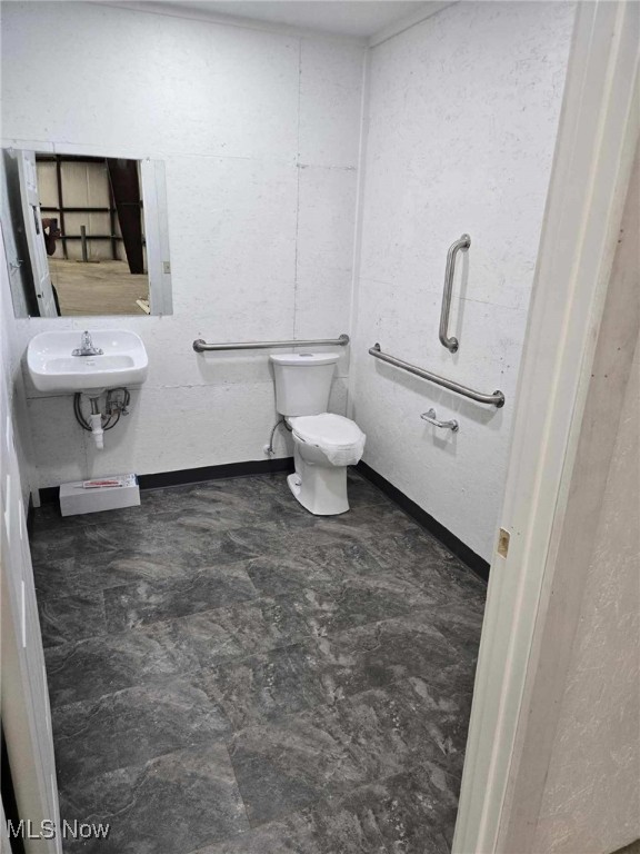 Tallmadge 09 - Commercial Lease