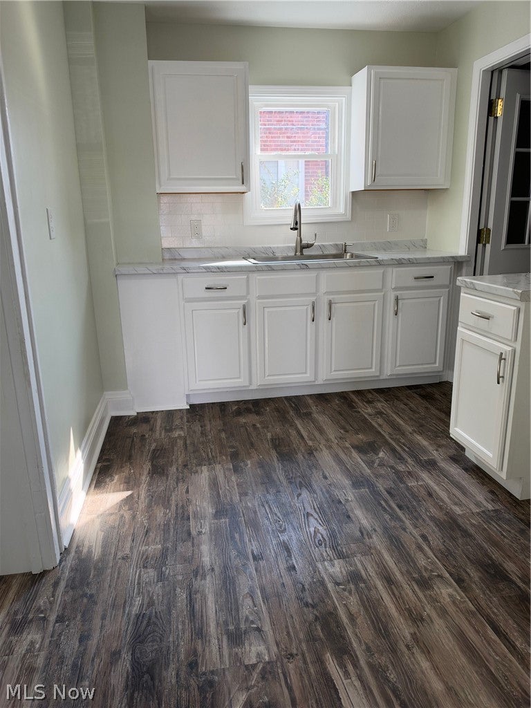496 E 185th Street