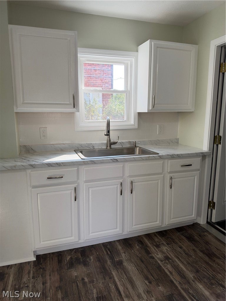 496 E 185th Street