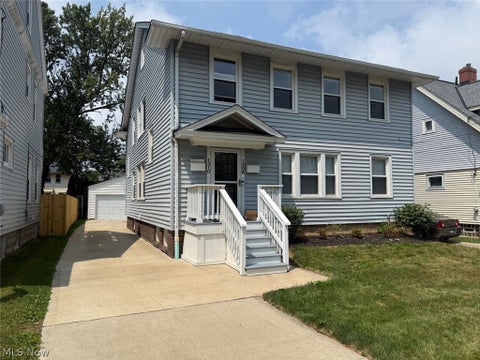 Apartment For Rent - 1308 Warren Road #2<br/> Cuyahoga County, Lakewood, OH 44107