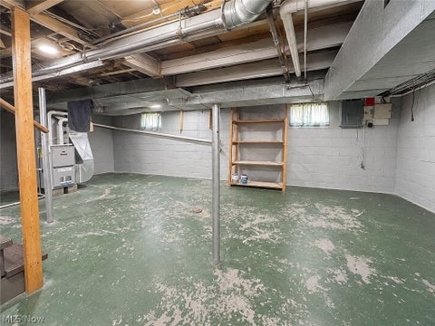 Tiny photo for 287 W North Avenue, East Palestine, OH 44413 (MLS # 5240849)