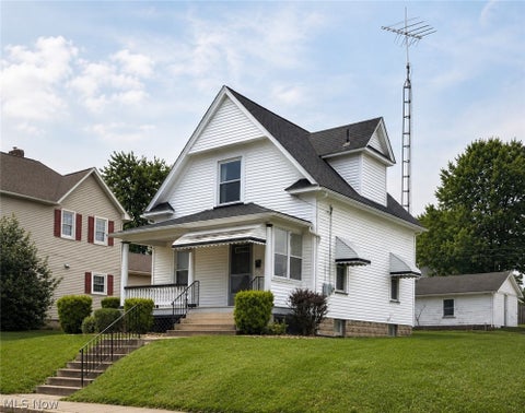 Tiny photo for 287 W North Avenue, East Palestine, OH 44413 (MLS # 5240849)