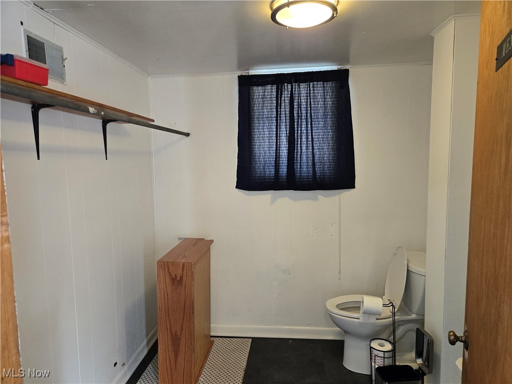 Naher - Commercial Sale