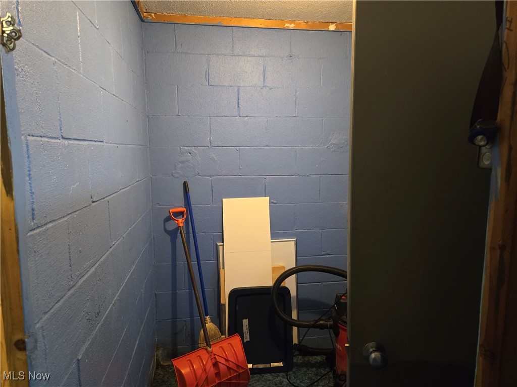 Naher - Commercial Sale