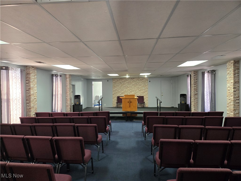 Naher - Commercial Sale