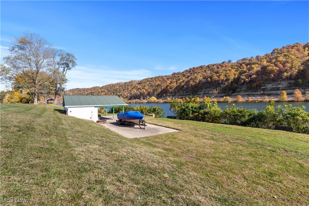 Elizabeth Avenue, Powhatan Point, Ohio image 10
