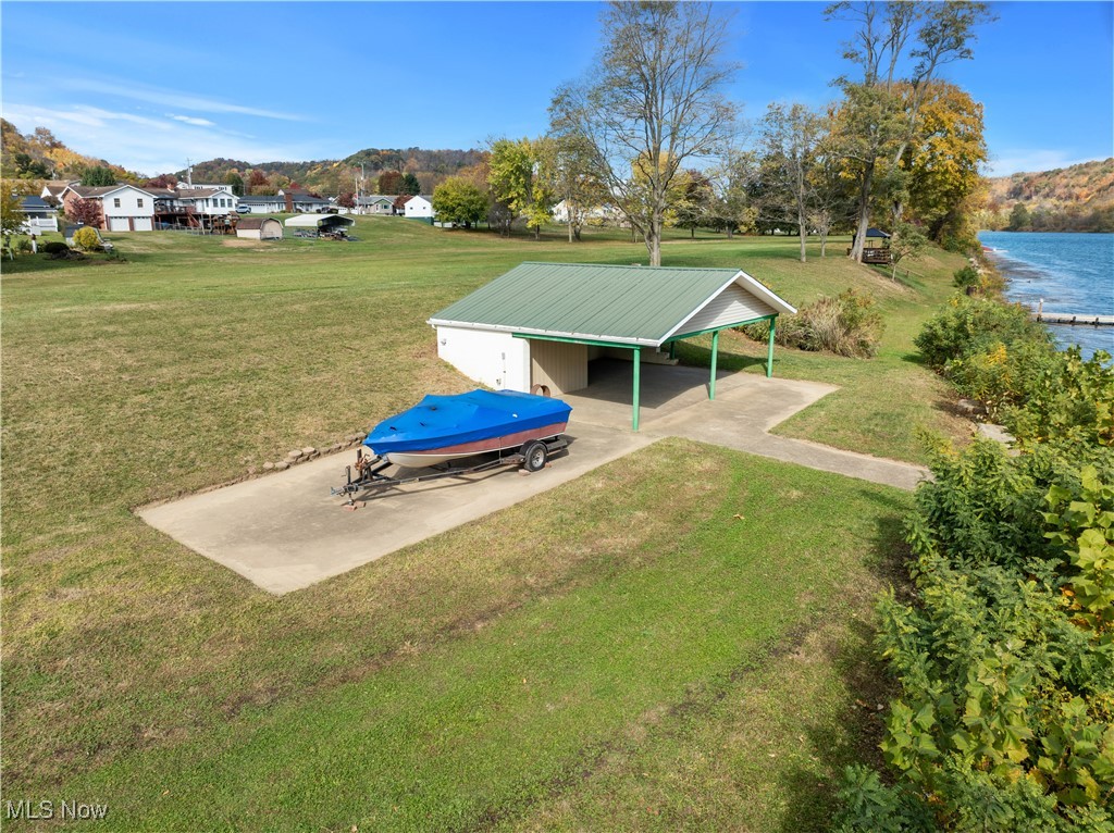 Elizabeth Avenue, Powhatan Point, Ohio image 1