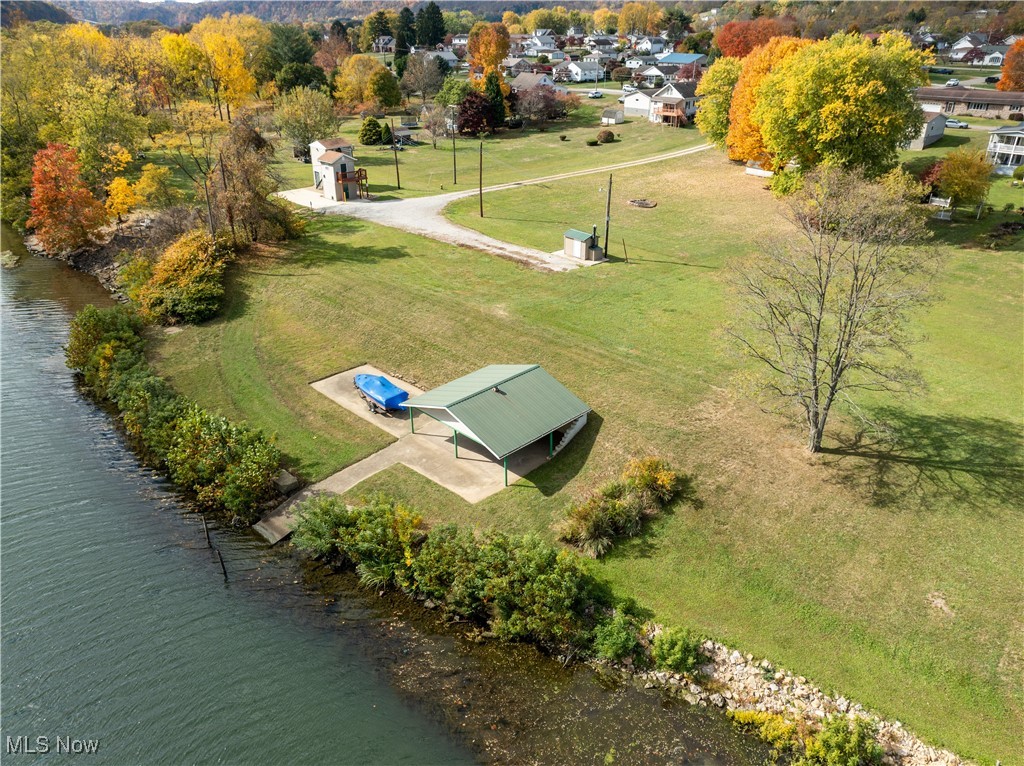 Elizabeth Avenue, Powhatan Point, Ohio image 12