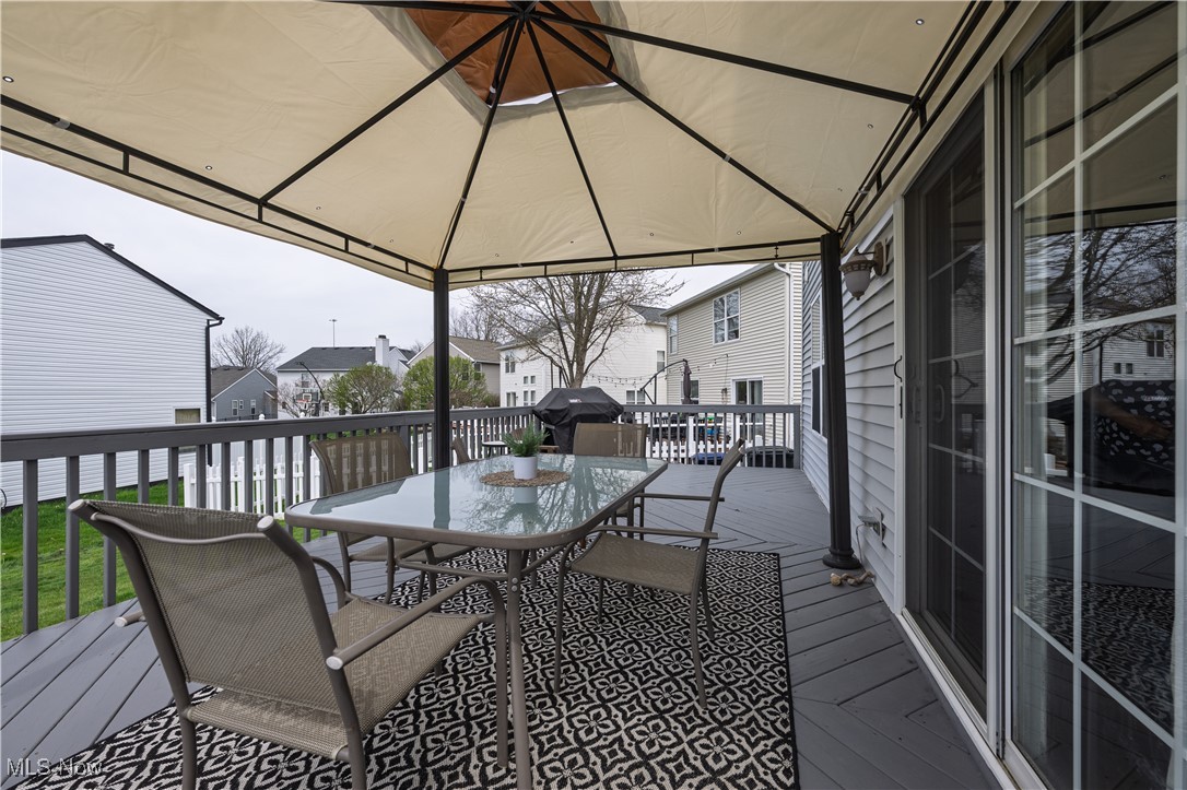 2119 Stonehenge Circle, Akron, Ohio image 6