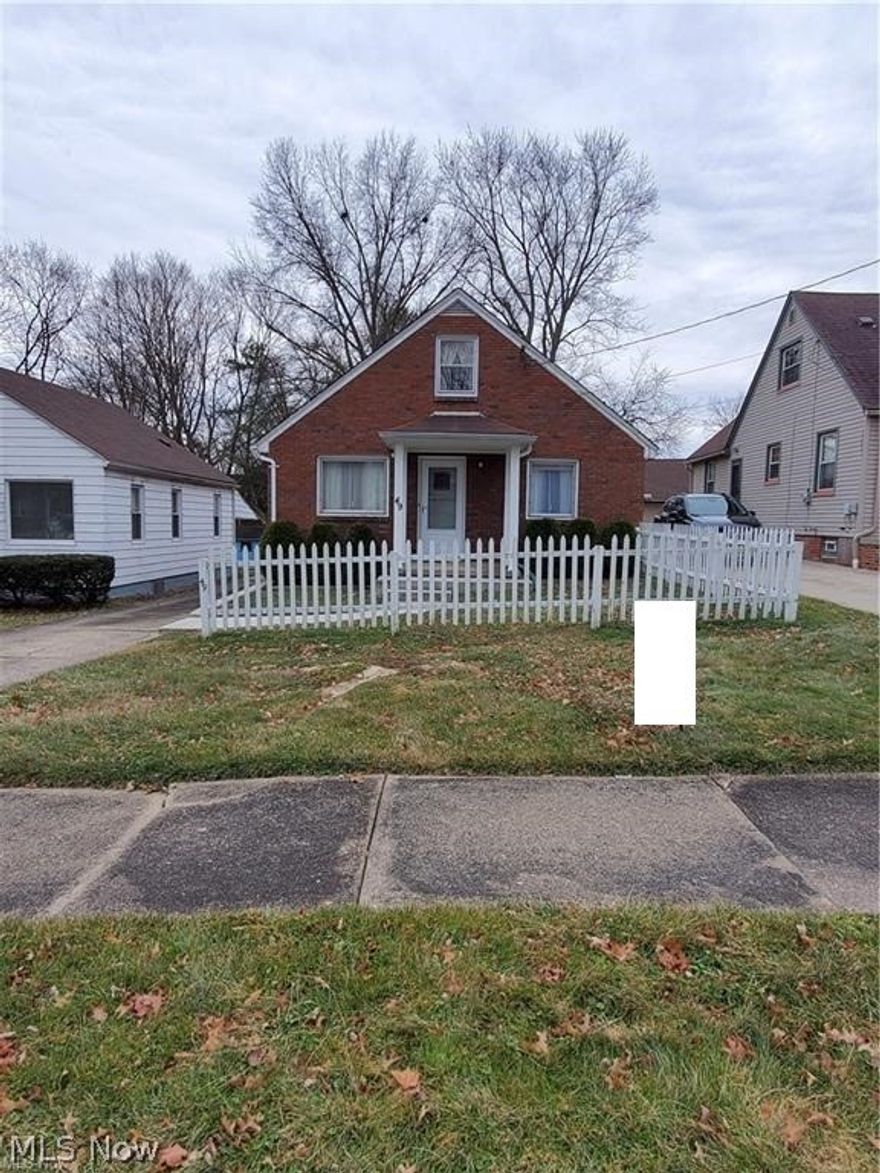 Are you in the market for a well kept move in ready property that is close to shopping and restaurants! Then look no further then this cute 2 bedroom home. This house has a spacious backyard that is already fenced in and equipped with a shed so no worrying about your pets or kids playing. The inside has been well taken care of. Upstairs offers a lot of potential to either be a 3rd bedroom, office, play area or somewhere for extra storage. The basement is nice and spread out and equipped with a full bath. If your looking for a small project in the basement then look no further. This house is move in ready and has loads of potential so don't miss the opportunity to own this home and make it your own! Hurry up and schedule your appointment today.