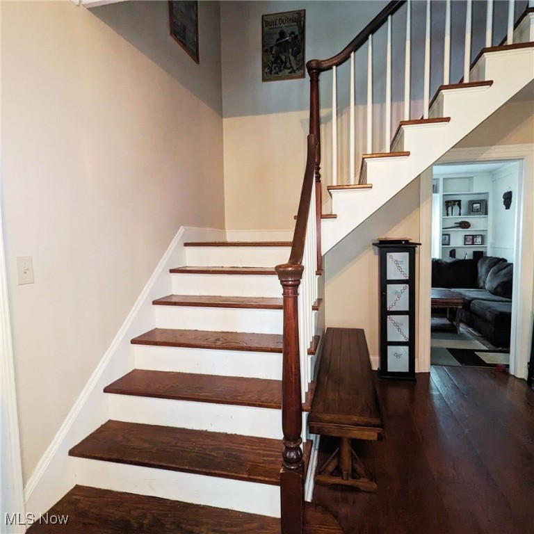 557 Cambridge Road, Coshocton, Ohio image 4