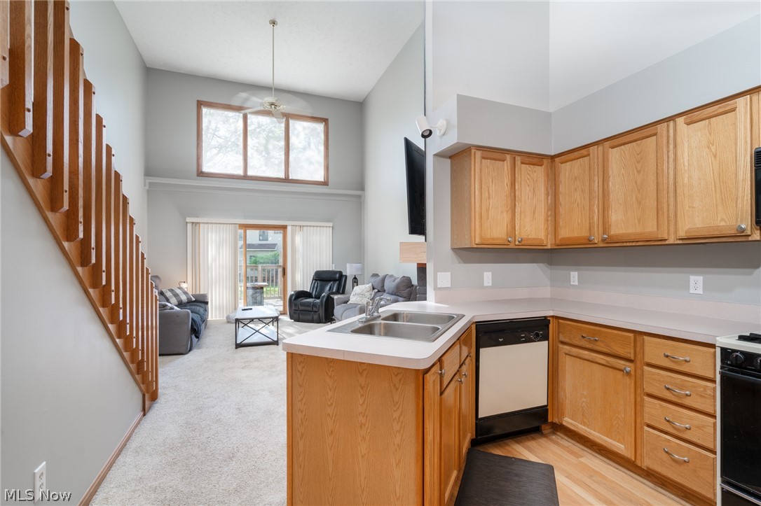 English Lakes Condo - Residential