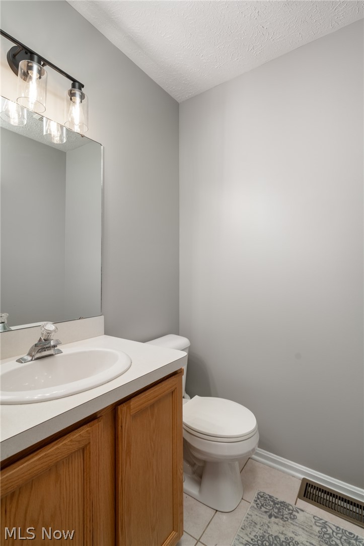 English Lakes Condo - Residential