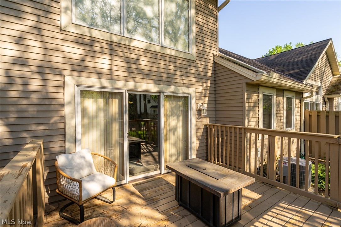 English Lakes Condo - Residential