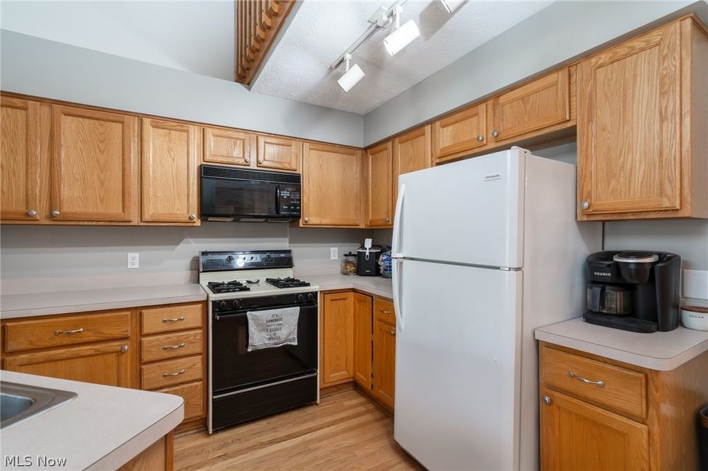 Photo of 119 Ambleside Way, Amherst, OH 44001 (MLS # 5204519)