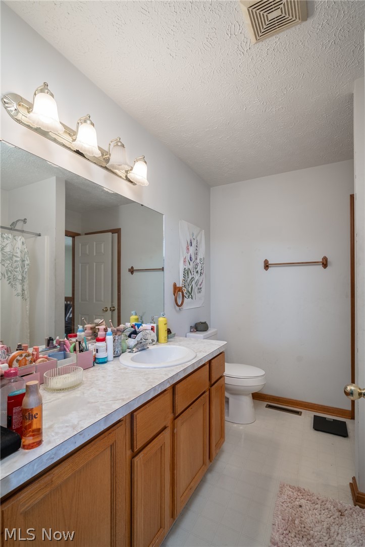 English Lakes Condo - Residential