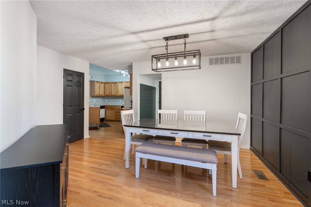 Photo of 119 Ambleside Way, Amherst, OH 44001 (MLS # 5204519)