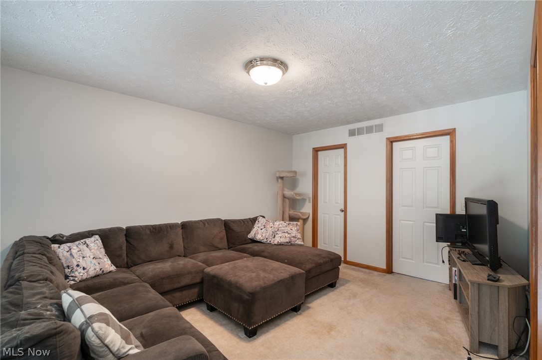 English Lakes Condo - Residential