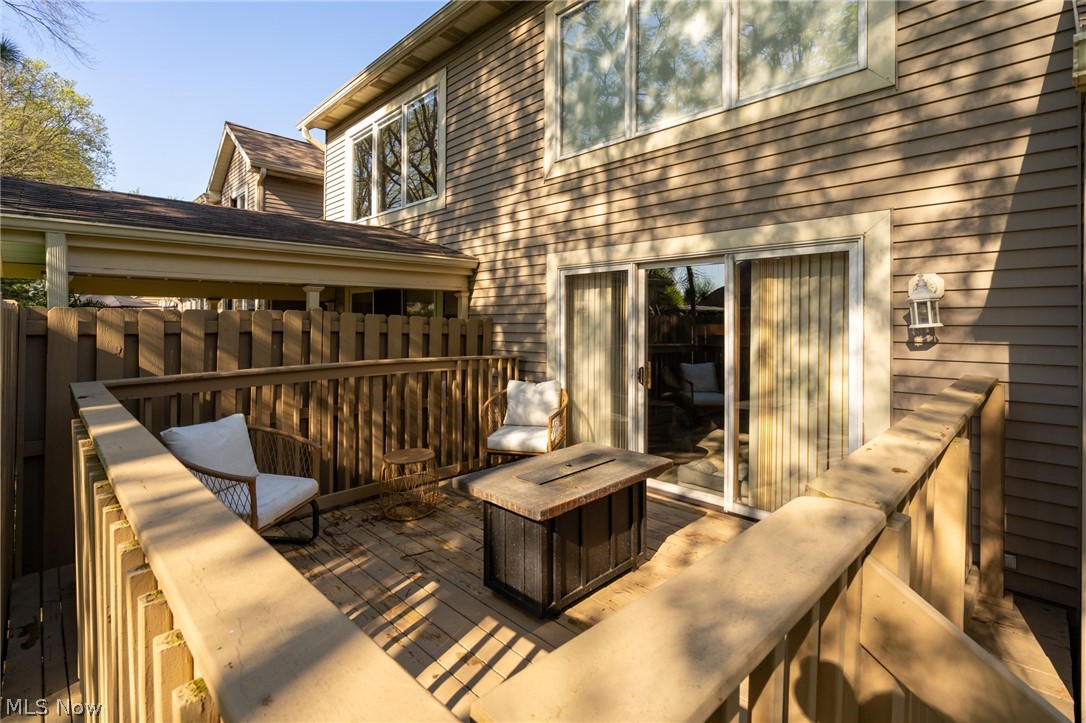 English Lakes Condo - Residential