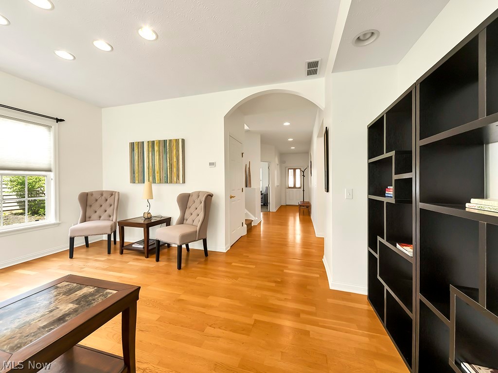 460 Hollyhock Court