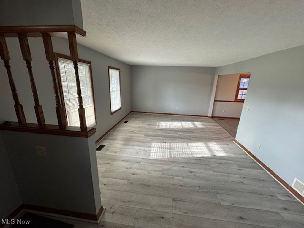 Photo of 1191 Garwood Drive, Painesville Township, OH 44077 (MLS # 5181031)