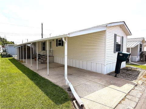 Homes For Sale - 701 N Main Street #24<br/> Lorain County, Wellington, OH 44090
