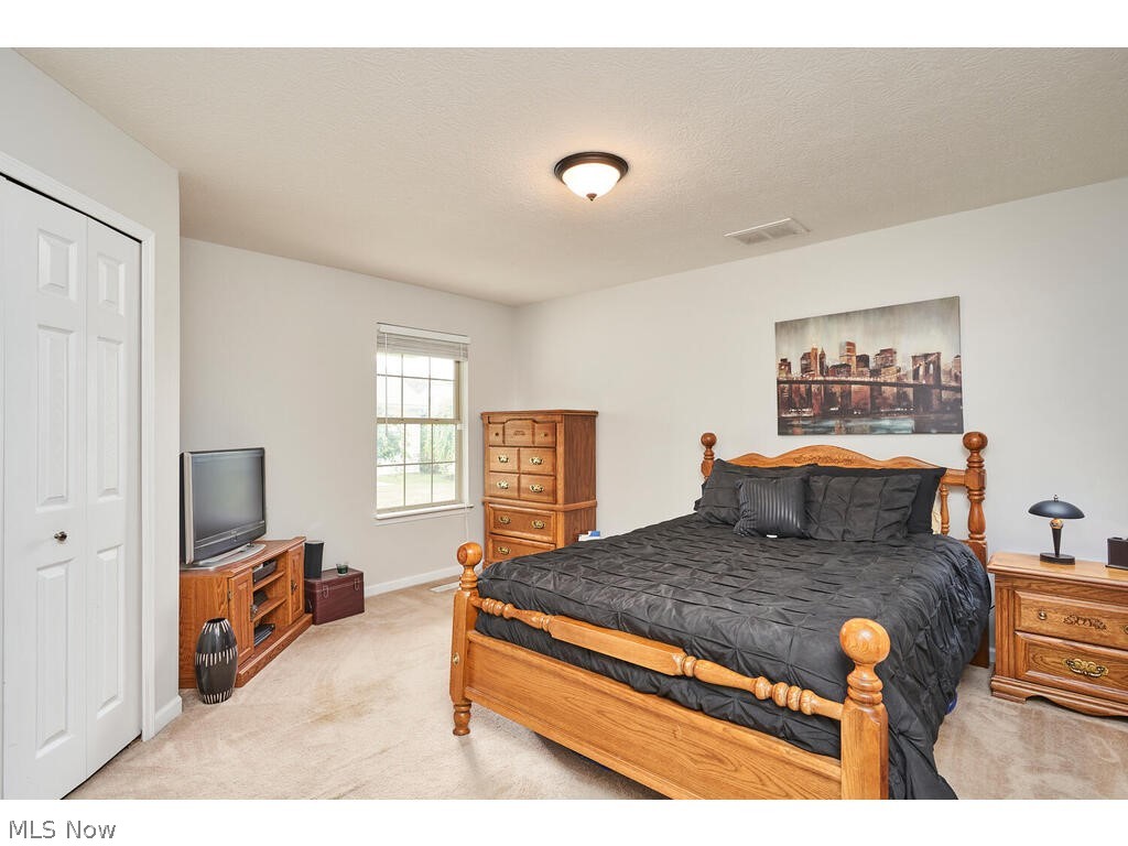 Creekside/Pleasant Lakes Condo - Residential