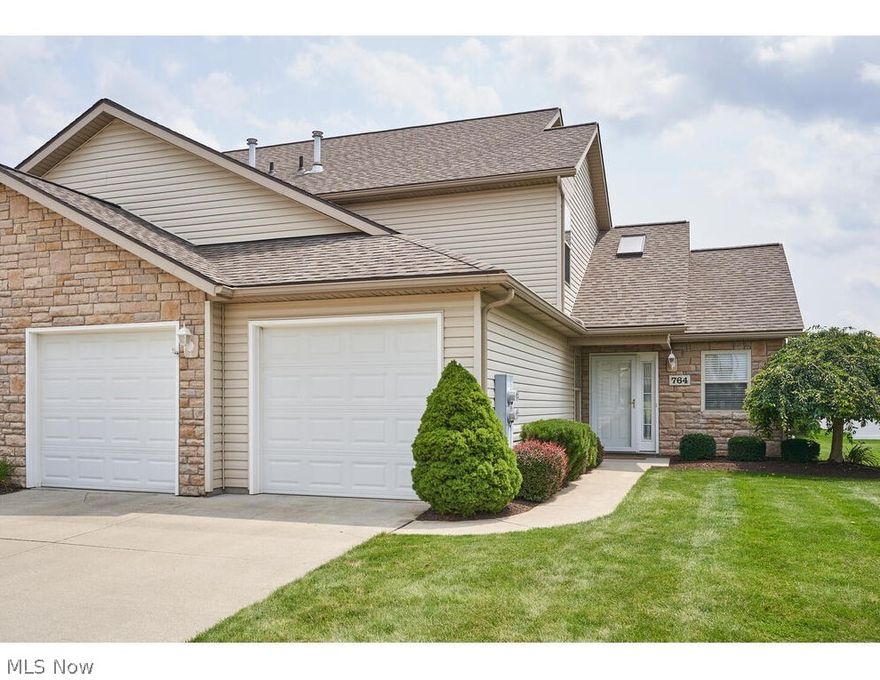 Don't miss this fabulous Condo/Townhome located in Creekside of Pleasant Lakes. Modern 3BD/2 BA end unit has an abundance of natural light. Open floor plan includes Great Room with vaulted ceiling and skylight. The eat-in kitchen has stainless appliances, a breakfast bar and is adjacent to the dining room with sliding glass doors that lead to a private patio. A spacious bedroom, full bath and laundry/utility room complete the first floor. On the second floor you will find 2 additional large bedrooms with a Jack & Jill bathroom. Open floor plan, oversized 2-car attached garage, large closets, laminate floors and neutral freshly painted walls make this a must see! Convenient to I-76, downtown Kent, KSU, shopping & restaurants. Call today for a private showing!